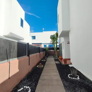 https://villa-rubicn-costa.in-canary-islands.com